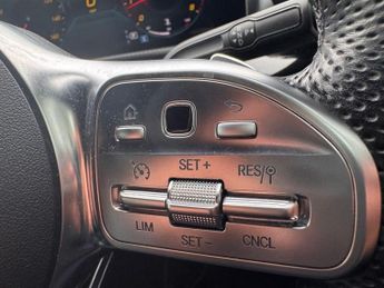 MERCEDES-BENZ CLA 1.3 CLA200 AMG Line Coupe 4dr Petrol 7G-DCT Euro 6 (s/s) (163 ps