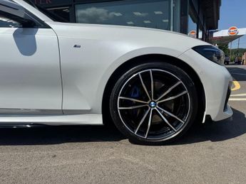 BMW 3 SERIES 2.0 330i M Sport Saloon 4dr Petrol Auto Euro 6 (s/s) (258 ps) * 