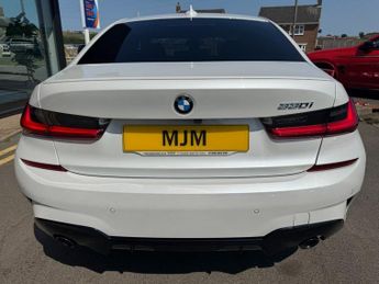 BMW 3 SERIES 2.0 330i M Sport Saloon 4dr Petrol Auto Euro 6 (s/s) (258 ps) * 