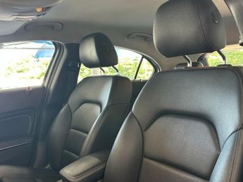 MERCEDES-BENZ A-CLASS 1.5 A180d Sport Hatchback 5dr Diesel 7G-DCT Euro 6 (s/s) (109 ps