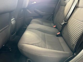 FORD FOCUS 1.5 TDCi Titanium Hatchback 5dr Diesel Manual Euro 6 (s/s) (120 