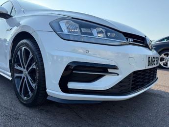 VOLKSWAGEN GOLF 2.0 TDI R-Line Hatchback 5dr Diesel DSG Euro 6 (s/s) (150 ps)