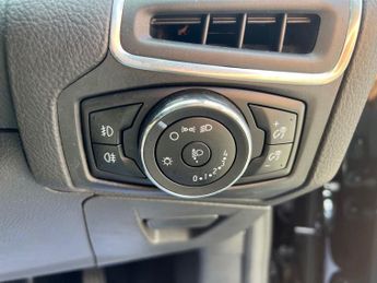 FORD FOCUS 1.6 Zetec Estate 5dr Petrol Powershift Euro 5 (125 ps)