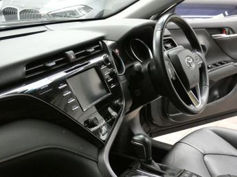 TOYOTA CAMRY 2.5 VVT-h Excel Saloon 4dr Petrol Hybrid CVT Euro 6 (s/s) (218 p