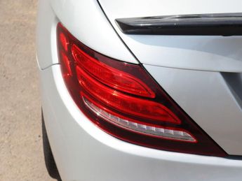 MERCEDES-BENZ SLC 2.0 SLC200 AMG Line Convertible 2dr Petrol G-Tronic Euro 6 (s/s)