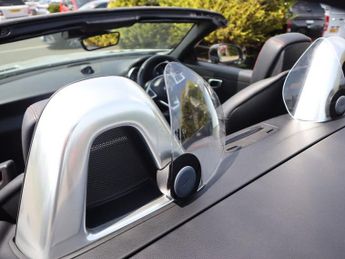 MERCEDES-BENZ SLC 2.0 SLC200 AMG Line Convertible 2dr Petrol G-Tronic Euro 6 (s/s)