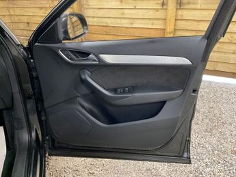 AUDI Q3 2.0 TDI S line Plus SUV 5dr Diesel S Tronic quattro Euro 6 (s/s)