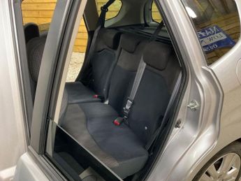 HONDA JAZZ 1.4 i-VTEC ES Plus Hatchback 5dr Petrol CVT Euro 5 (99 ps)