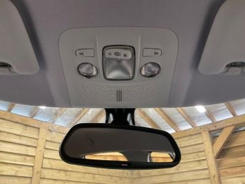 PEUGEOT 2008 1.6 VTi Allure SUV 5dr Petrol Auto Euro 5 (120 ps)