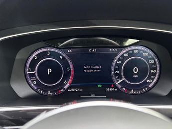 VOLKSWAGEN TIGUAN 2.0 TDI BlueMotion Tech R-Line SUV 5dr Diesel DSG 4Motion Euro 6