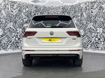 VOLKSWAGEN TIGUAN 2.0 TDI BlueMotion Tech R-Line SUV 5dr Diesel DSG 4Motion Euro 6