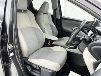 TOYOTA YARIS 1.5 VVT-h Excel Hatchback 5dr Petrol Hybrid E-CVT Euro 6 (s/s) (