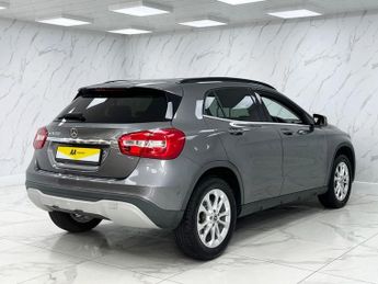 MERCEDES-BENZ GLA CLASS 1.6 GLA200 SE (Executive) SUV 5dr Petrol Manual Euro 6 (s/s) (15