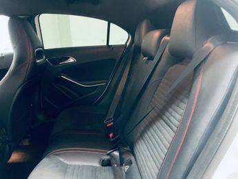 MERCEDES-BENZ A-CLASS 2.1 A200d AMG Line Hatchback 5dr Diesel Manual Euro 6 (s/s) (136