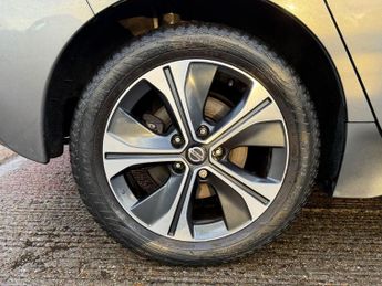 NISSAN LEAF 62kWh e+ Tekna Hatchback 5dr Electric Auto (217 ps)