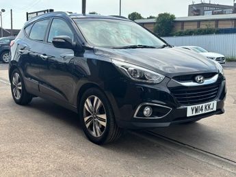 Hyundai IX35 2.0 CRDi Premium Panorama SUV 5 Door Diesel Manual Black 4WD 1 O