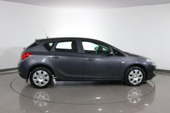 VAUXHALL ASTRA 1.6 16v Exclusiv Hatchback 5dr Petrol Auto Euro 5 (115 ps)