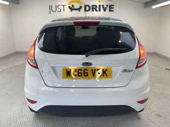 FORD FIESTA 1.0T EcoBoost Zetec White Edition Hatchback 3dr Petrol Manual Eu