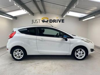 FORD FIESTA 1.0T EcoBoost Zetec White Edition Hatchback 3dr Petrol Manual Eu