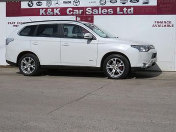 MITSUBISHI OUTLANDER 2.2 DI-D GX4 SUV 5dr Diesel Auto 4WD Euro 5 (s/s) (150 ps)