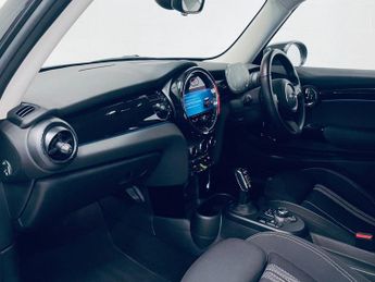MINI Electric Hatch Cooper SE 32.6kWh Level 1 Hatchback 3dr Electric Auto (184 ps)