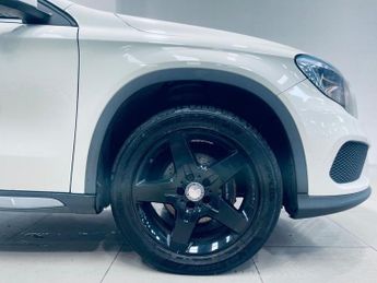 MERCEDES-BENZ GLA 2.1 GLA200d AMG Line SUV 5dr Diesel 7G-DCT Euro 6 (s/s) (136 ps)