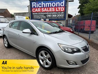 Vauxhall Astra 1.4T 16v SRi Hatchback 5dr Petrol Manual Euro 5 (140 ps)
