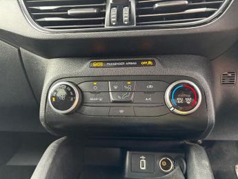 FORD FOCUS 1.0T EcoBoost ST-Line Hatchback 5dr Petrol Auto Euro 6 (s/s) (12