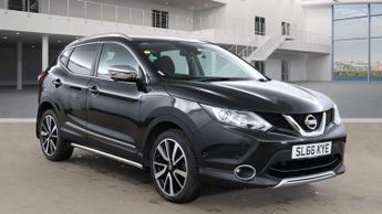 Nissan Qashqai 1.6 dCi Tekna SUV 5dr Diesel Manual 4WD Euro 6 (s/s) (130 ps)