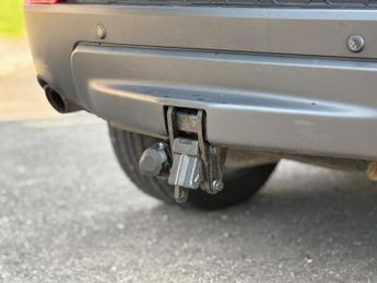 LAND ROVER DISCOVERY SPORT 2.0 TD4 HSE Auto 4WD Euro 6 (s/s) 5dr