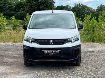 PEUGEOT PARTNER Partner Professional Premium+ EV