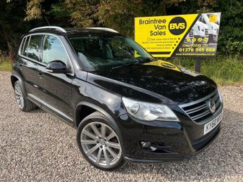 Volkswagen Tiguan 2.0 TDI R-Line SUV 5dr Diesel 6 SPEED 4WD Euro 5 (140 ps)