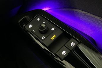 VOLKSWAGEN ID.3 Pro Performance 58kWh Life Hatchback 5dr Electric Auto (204 ps) 