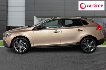 VOLVO V40 CROSS COUNTRY 2.0 D2 SE Hatchback 5dr Diesel Manual Euro 6 (s/s) (120 ps) 2 Ke