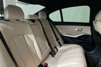 BMW 3 SERIES 2.0 320i M Sport Saloon 4dr Petrol Auto xDrive Euro 6 (s/s) (184