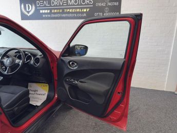 NISSAN JUKE 1.6 DIG-T Acenta Premium SUV 5dr Petrol XTRON 4WD Euro 5 (190 ps