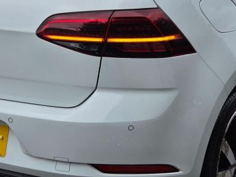 VOLKSWAGEN GOLF 1.4 TSI 8.7kWh GTE Advance Hatchback 5dr Petrol Plug-in Hybrid D