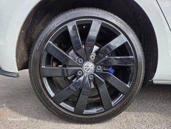 VOLKSWAGEN GOLF 1.4 TSI 8.7kWh GTE Advance Hatchback 5dr Petrol Plug-in Hybrid D