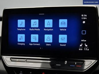 VOLKSWAGEN ID.3 Pro Performance 58kWh Life Hatchback 5dr Electric Auto (204 ps)