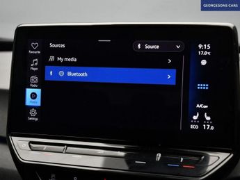 VOLKSWAGEN ID.3 Pro Performance 58kWh Life Hatchback 5dr Electric Auto (204 ps)
