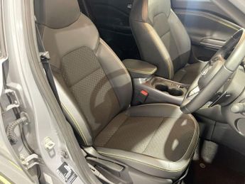 NISSAN JUKE 1.0 DIG-T Kiiro SUV 5dr Petrol DCT Auto Euro 6 (s/s) (114 ps)