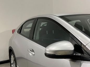 HONDA CIVIC 1.8 i-VTEC ES Hatchback 5dr Petrol Auto Euro 5 (142 ps)