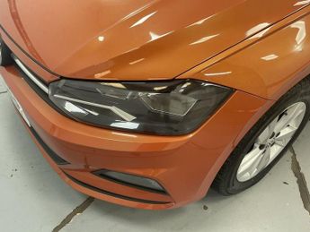 VOLKSWAGEN POLO 1.0 TSI SE Hatchback 5dr Petrol Manual Euro 6 (s/s) (95 ps) - AA