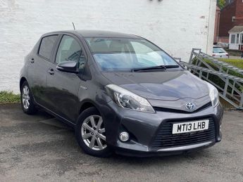 Toyota Yaris 1.5 VVT-h T4 Hatchback 5dr Petrol Hybrid CVT Euro 5 (101 ps)
