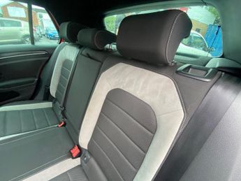 VOLKSWAGEN GOLF 2.0 TSI BlueMotion Tech R Hatchback 5dr Petrol Manual 4Motion Eu