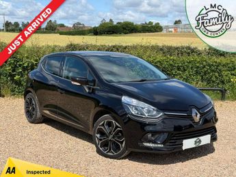 RENAULT CLIO 0.9 TCe Iconic Hatchback 5dr Petrol Manual Euro 6 (s/s) (75 ps)