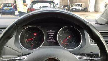 VOLKSWAGEN JETTA 1.4 TSI BlueMotion Tech SE Saloon 4dr Petrol Manual Euro 6 (s/s)