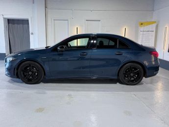 MERCEDES-BENZ A-CLASS 1.3 A200 AMG Line Edition (Executive) Saloon 4dr Petrol 7G-DCT E