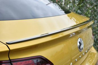 VOLKSWAGEN ARTEON 2.0 TSi R-LINE FASTBACK 5 DOOR DSG AUTO 187 BHP (EURO 6)