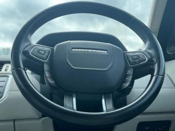 LAND ROVER RANGE ROVER EVOQUE 2.2 eD4 Pure Tech SUV 5dr Diesel Manual FWD Euro 5 (s/s) (150 ps